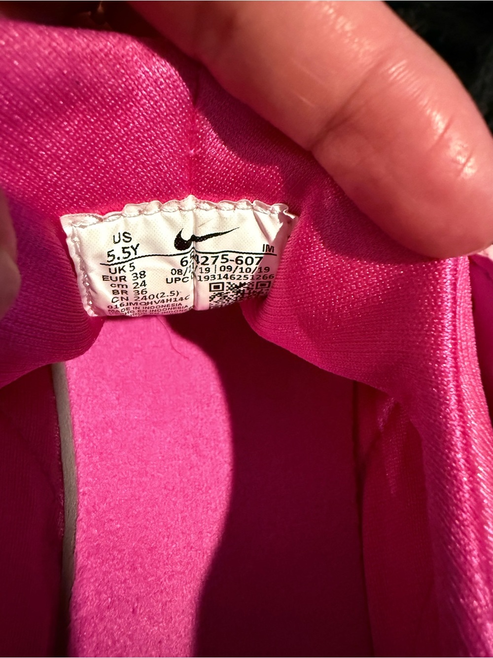 Nike Women's Neon Pink Huarache Sneakers size 5.5Y . Women 7 - Picture 6 of 11